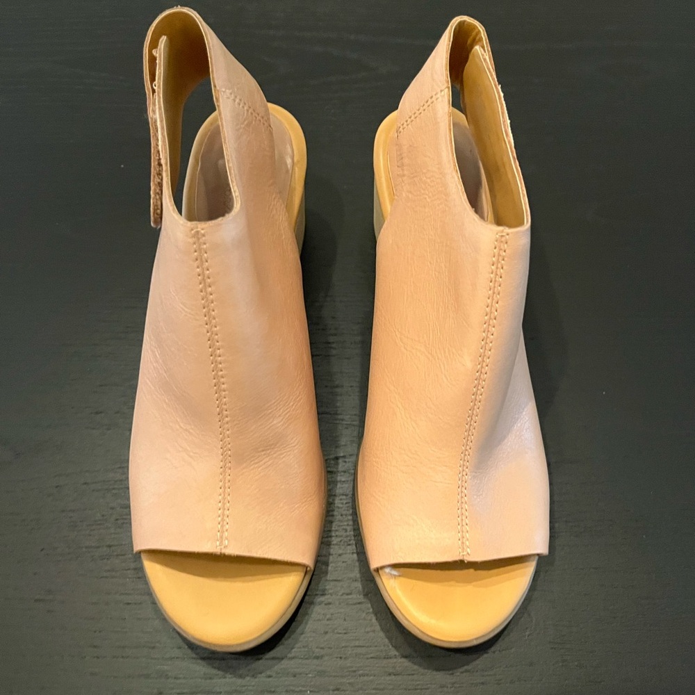 Kork-Ease Beige Tan Open-Toe Slingback Heels